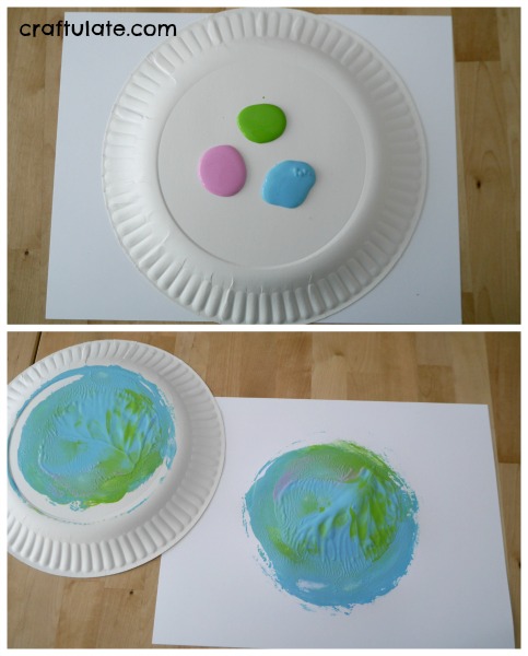 Paper Plate Spin Art Planets - Craftulate